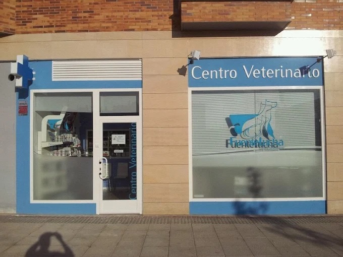 Fachada del Centro Veterinario Fuentelucha en Alcobendas